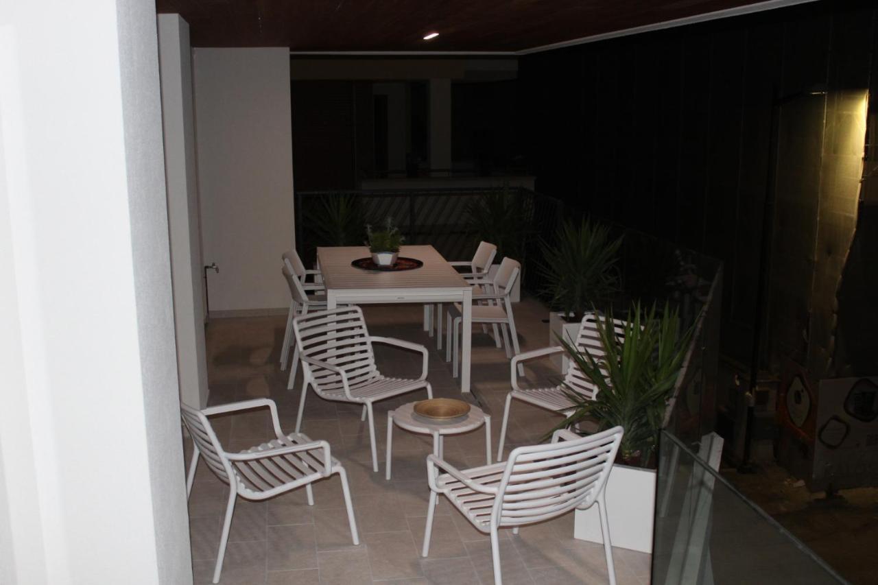 Novatek Apartment 201 Exclusive เปสการา ภายนอก รูปภาพ